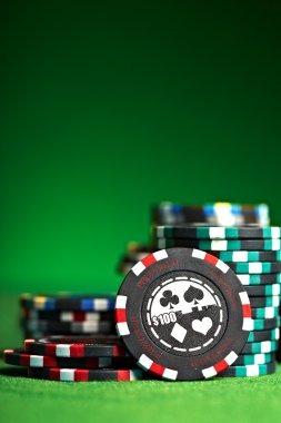 AduQ showdown and pot distribution on crazyrich88 login